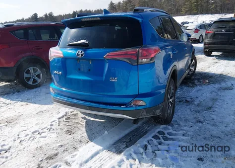 2017 Toyota Rav4 Xle z USA, uszkodzony, nr VIN JTMRFREV0HJ135998